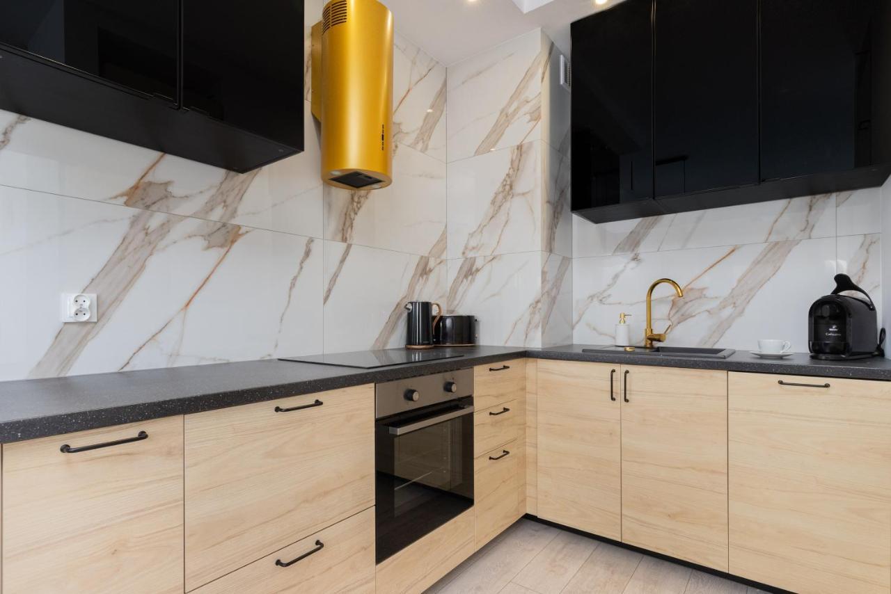 Ostoya Pucka Apartament By Noclegi Renters Luaran gambar